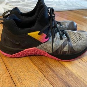 Nike metcon flyknit 3 training shoe size 7